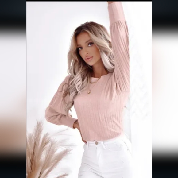 🔥1 left🎉HP🎉 New Pink texture knitted top - Picture 6 of 7